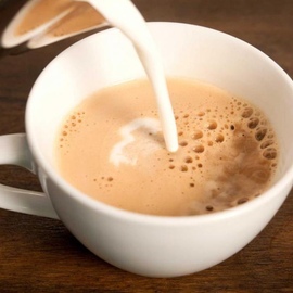 Почему пить кофе с молоком вредно?